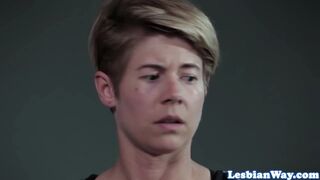 Forró leszbi csoport szex vörös tinivel és milf-fel