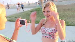 Tara Morgan és Mandy Armani forró lesbi szextapje