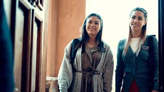 Szomorú történet vallásos, de leszbi tinédzser lányokról