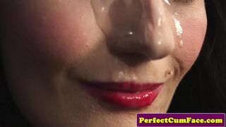 Csinos csipkés szépség bazinagy adag arcon