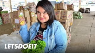 Dagadék kolumbiai milf cunija mélyen meghágva xiomarától