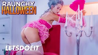 Shrima Malati maszkos idősödő szeretővel ünnepli halloween-t kíméletlen dugással