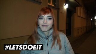 Lullu Gun és Anny Aurora megosztják a gigászi fekete fazt kint a vadonban